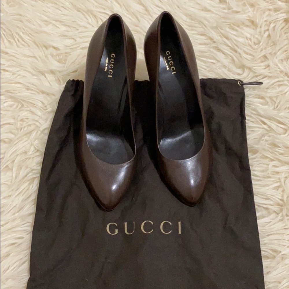 NWOT Gucci Brown Pumps size 7 1/2